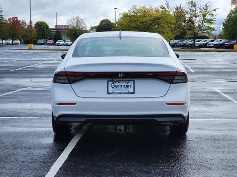 Used 2025 Honda Accord LX image 11