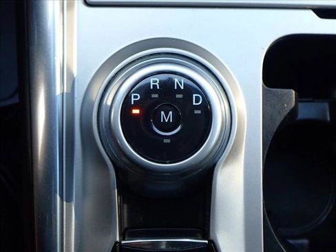 Used 2020 Ford Explorer XLT w/ Equipment Group 202A image 25