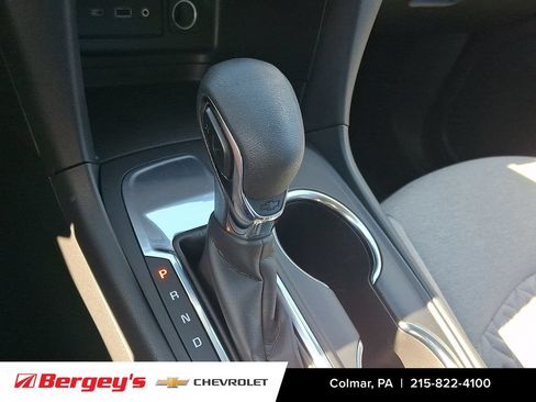 Certified 2024 Chevrolet Equinox LS w/ LS Convenience Package FWD image 17
