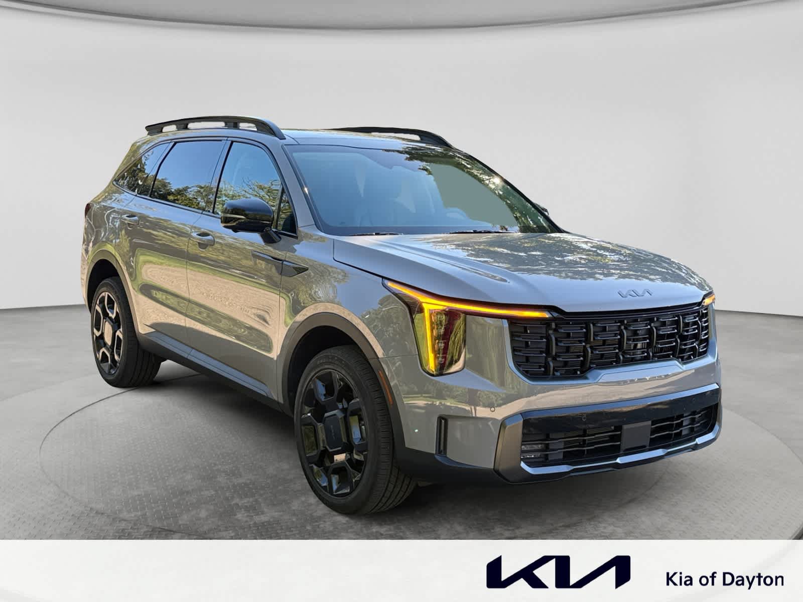 Used 2025 Kia Sorento SX AWD/4WD image 3