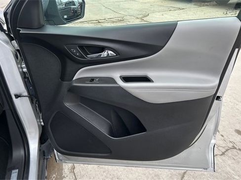 Used 2021 Chevrolet Equinox Premier image 20