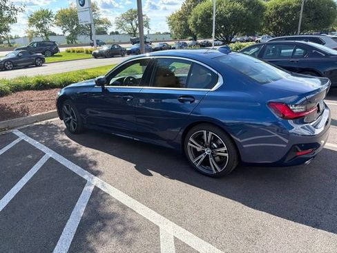 Used 2021 BMW 330i xDrive Sedan w/ Convenience Package AWD/4WD image 3