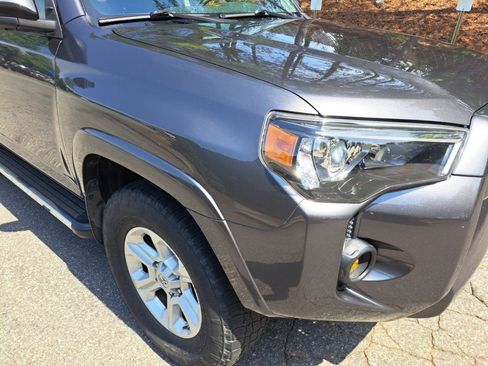 Used 2015 Toyota 4Runner SR5 Premium AWD/4WD image 18