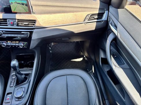 Used 2018 BMW X1 sDrive28i FWD image 15