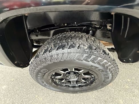 Used 2016 Toyota Tacoma TRD Sport w/ Premium & Technology Package AWD/4WD image 35