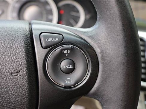 Used 2013 Honda Accord EX-L image 16