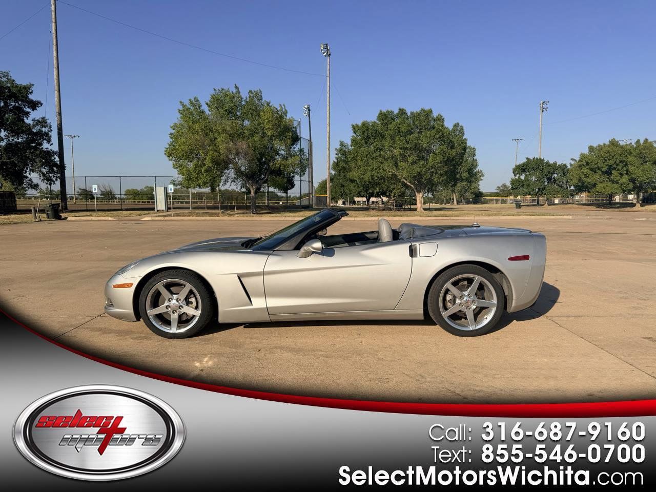 Used 2005 Chevrolet Corvette Convertible w/ Preferred Equipment Group RWD image 1