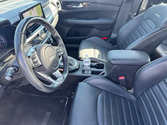 Used 2023 Kia Forte GT-Line w/ GT-Line Premium Package FWD image 13