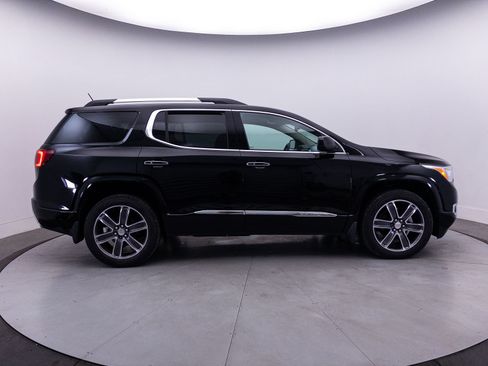Used 2017 GMC Acadia Denali w/ Technology Package AWD/4WD image 45