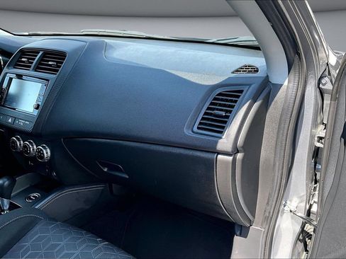 Used 2024 Mitsubishi Outlander Sport AWD image 26