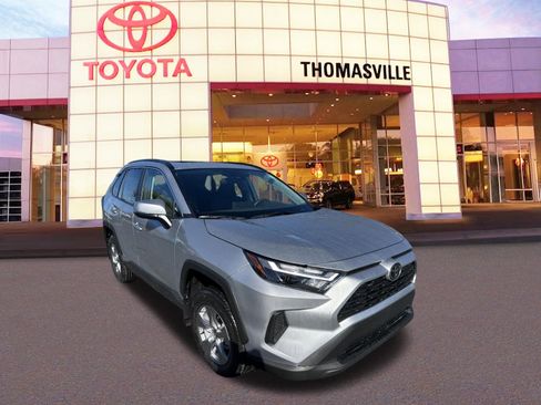 New 2025 Toyota RAV4 XLE w/ Convenience Package AWD/4WD image 3