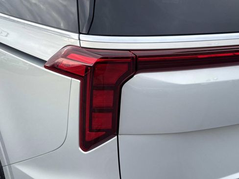 New 2026 Kia Carnival EX image 11