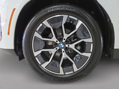 Certified 2026 BMW X3 xDrive30i w/ Premium Package AWD/4WD image 9