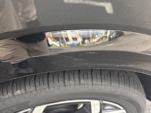 Used 2024 Kia Niro EX Touring image 8