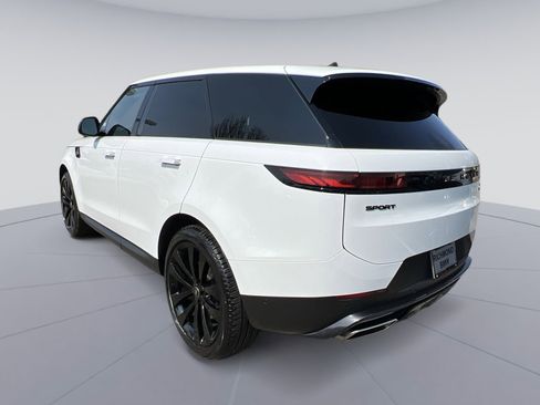 Used 2023 Land Rover Range Rover Sport SE image 3