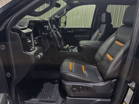 Used 2025 GMC Sierra 3500 AT4 w/ AT4 Premium Plus Package AWD/4WD image 10