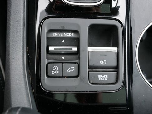 Used 2025 Honda Pilot Elite image 29