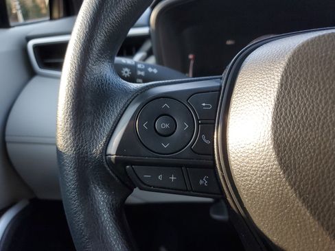 Used 2026 Toyota Corolla Cross L image 20