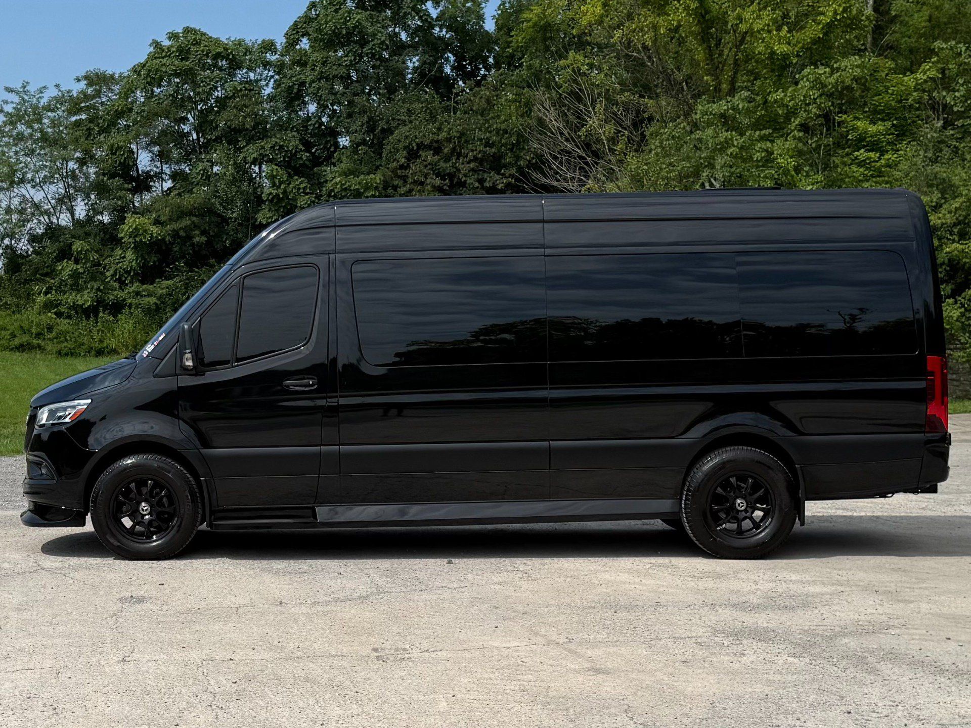 Used 2022 Mercedes-Benz Sprinter 3500 image 6