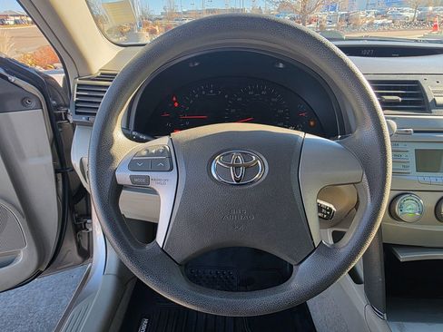 Used 2007 Toyota Camry LE image 9