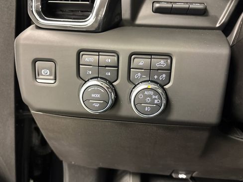 Used 2025 GMC Sierra 1500 Denali image 30