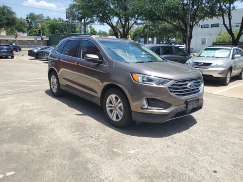 Used 2019 Ford Edge SEL w/ Equipment Group 201A FWD image 9