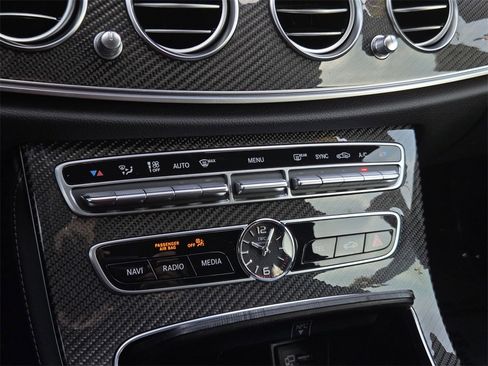 Used 2019 Mercedes-Benz E 63 AMG S image 33