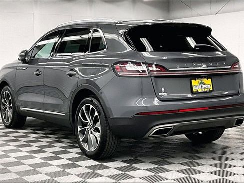 Used 2021 Lincoln Nautilus Reserve image 2