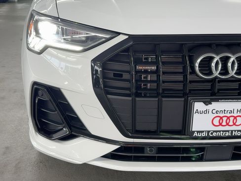 New 2025 Audi Q3 2.0T Premium image 11