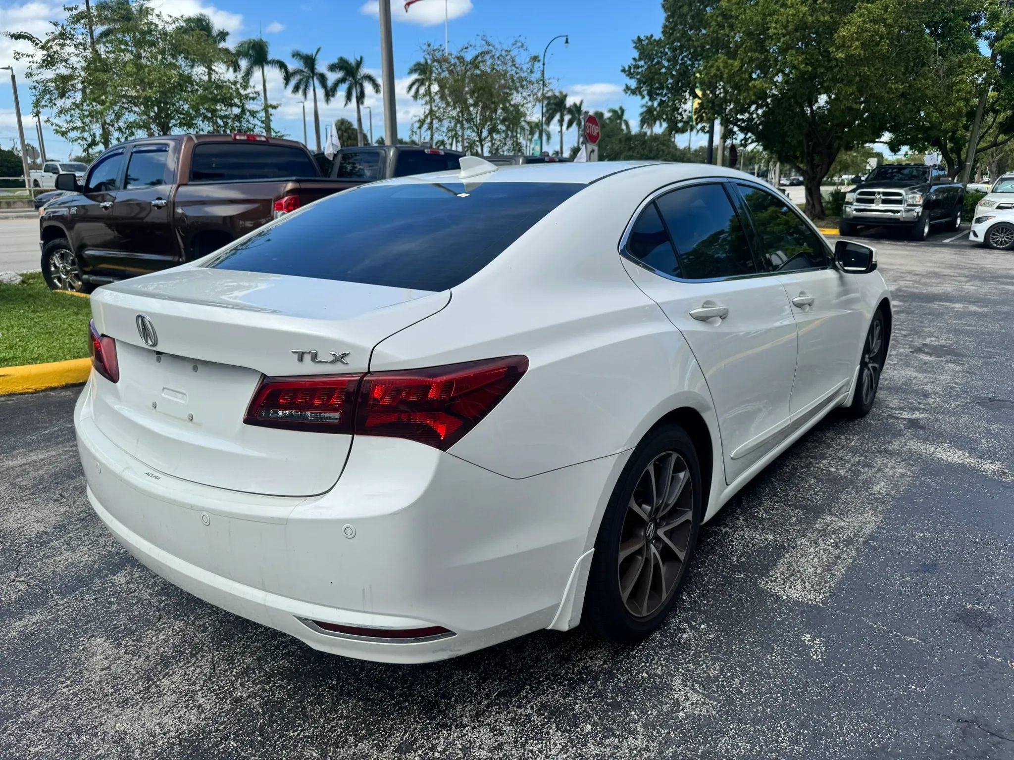 Used 2016 Acura TLX w/ Advance Package FWD image 5