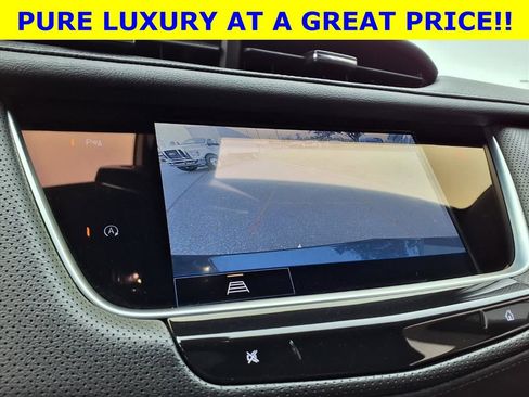 Used 2023 Cadillac XT5 Premium Luxury image 17