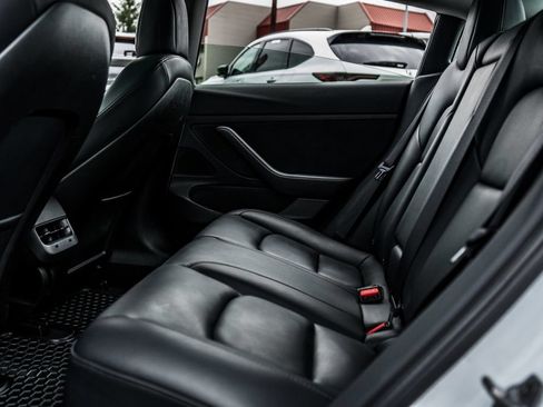 Used 2020 Tesla Model 3 Standard Range Plus RWD image 31