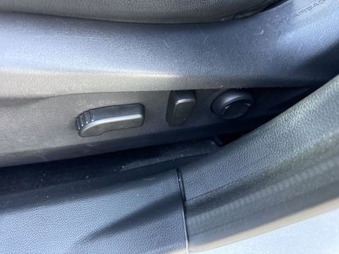 Used 2020 Subaru Outback Onyx Edition XT w/ Popular Package #2 image 12