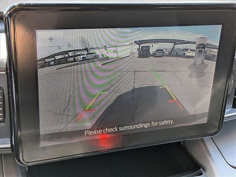 Used 2022 Ford Explorer XLT w/ Equipment Group 202A image 14