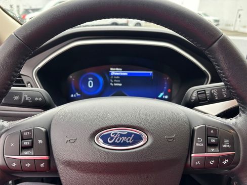 Used 2020 Ford Escape SE Sport image 8
