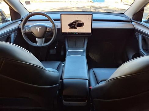 Used 2024 Tesla Model Y Long Range image 20