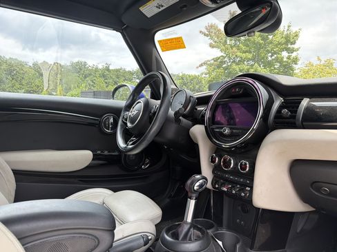 Used 2019 MINI Cooper S FWD image 6