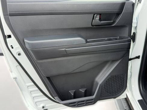 Used 2026 Toyota Tacoma SR5 RWD image 31