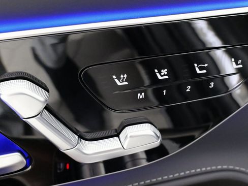 Used 2023 Mercedes-Benz SL 43 AMG image 31