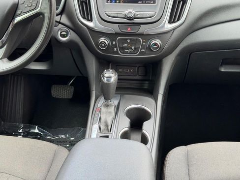Used 2020 Chevrolet Equinox LT FWD image 14