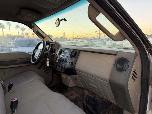 Used 2008 Ford F250 XL image 23