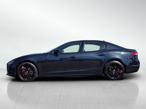 Used 2023 Maserati Ghibli Modena image 7