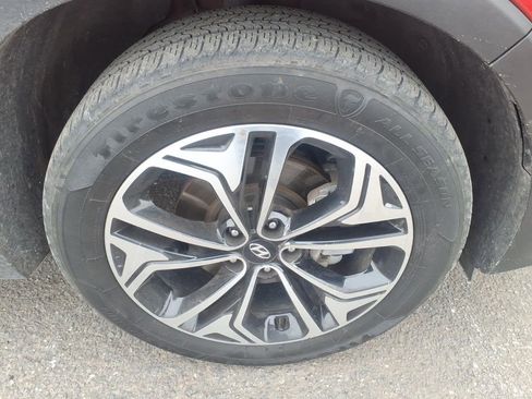 Used 2019 Hyundai Santa Fe AWD image 9