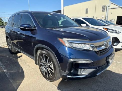 Used 2019 Honda Pilot Touring image 3
