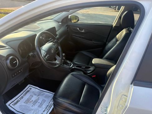Used 2021 Hyundai Kona Ultimate FWD image 2