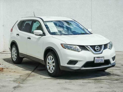 Used 2016 Nissan Rogue S FWD image 3