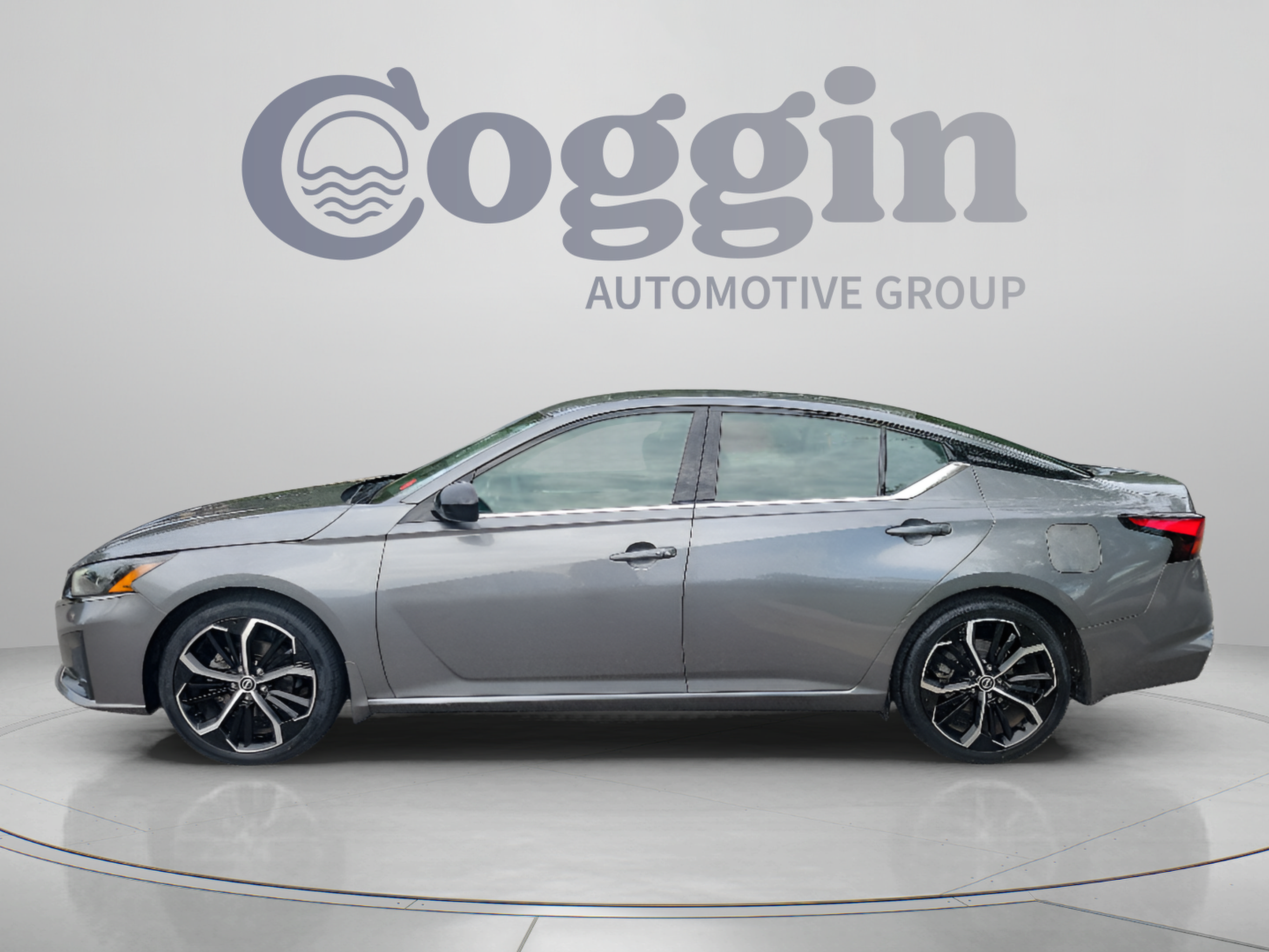 Certified 2023 Nissan Altima 2.5 SR FWD image 2