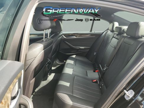 Used 2023 BMW 530i w/ Convenience Package image 35