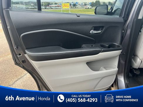 Used 2019 Honda Pilot Touring image 20