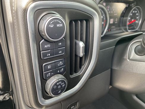 Used 2022 Chevrolet Silverado 1500 High Country AWD/4WD image 19